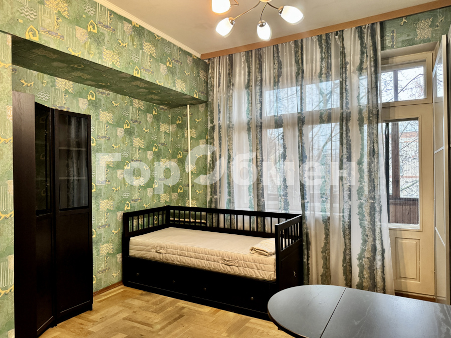 Продажа 2-комнатной квартиры, Москва, Россия,   улица Ремизова