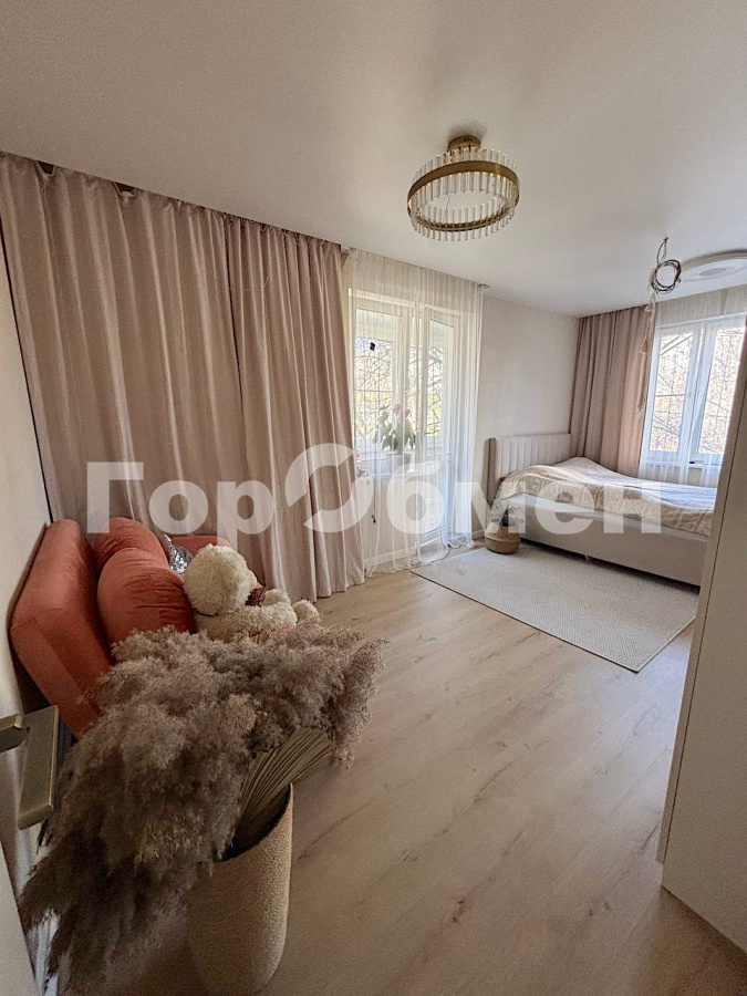 Продажа 1-комнатной квартиры, Москва, Россия,   улица Кулакова