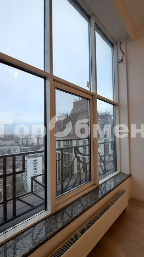 Продажа 4-комнатной квартиры, Москва, Россия,   1-я Мясниковская улица
