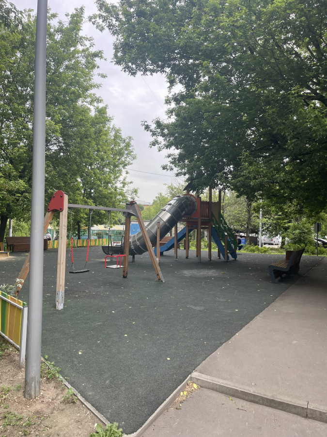 Аренда 1-комнатной квартиры, Москва, Россия,    Халтуринская улица