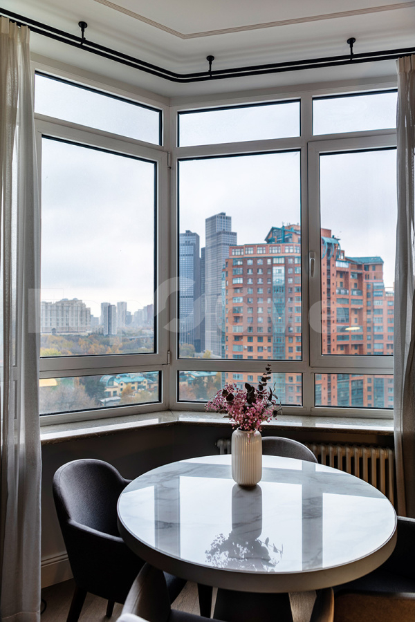 Продажа 3-комнатной квартиры, Москва, Россия,    Минская улица