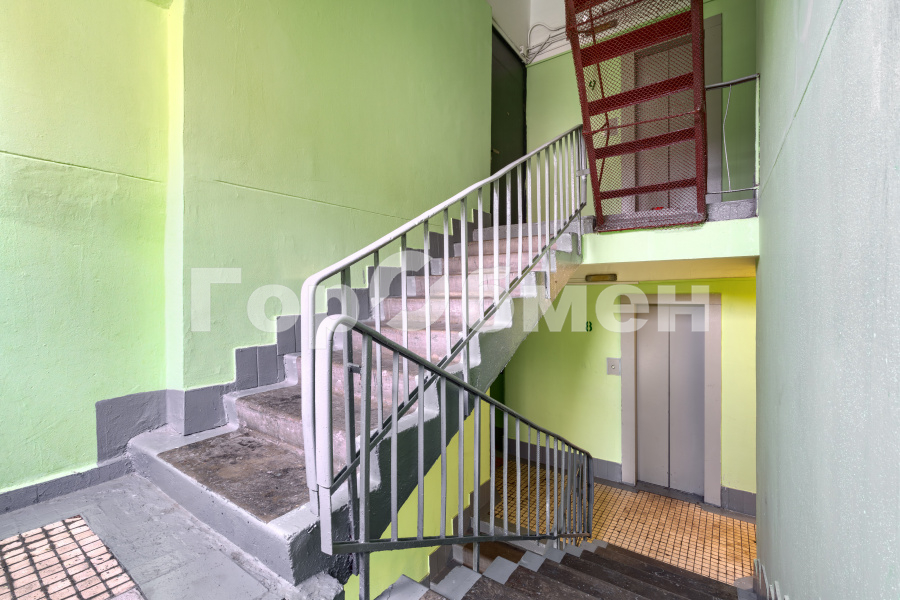 Продажа 1-комнатной квартиры, Москва, Россия,   Полярная улица