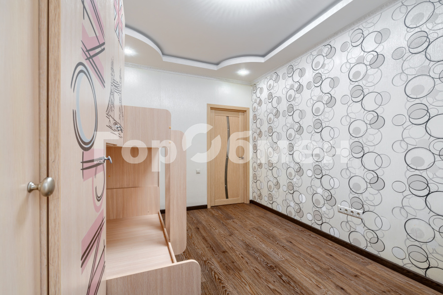 Продажа 2-комнатной квартиры, Москва, Россия,   Михневская улица