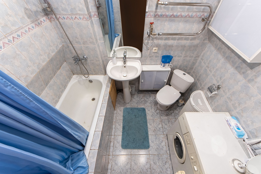 Продажа 2-комнатной квартиры, Москва, Россия,    Ленинский проспект