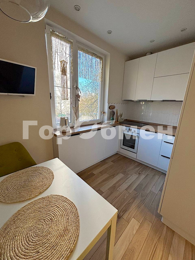 Продажа 1-комнатной квартиры, Москва, Россия,   улица Кулакова