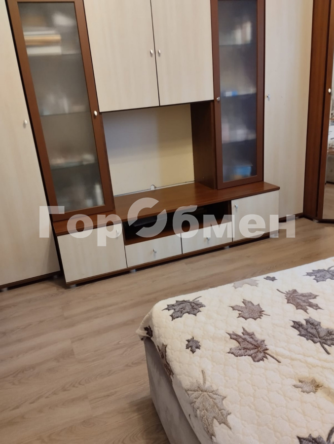 Продажа 3-комнатной квартиры, Москва, Россия,   улица Генерала Глаголева