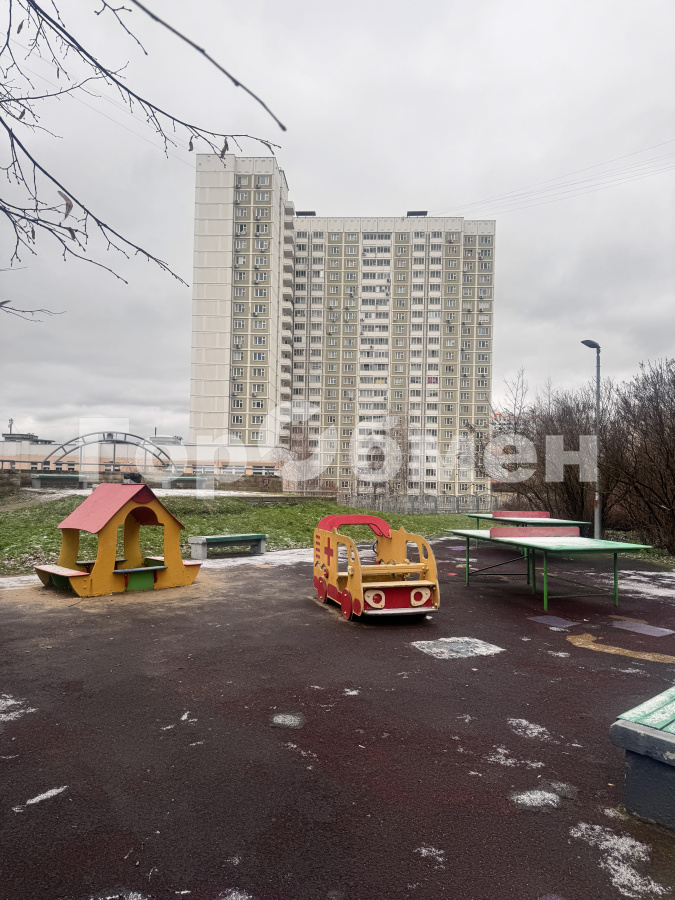 Продажа 2-комнатной квартиры, Москва, Россия,   Лукинская улица