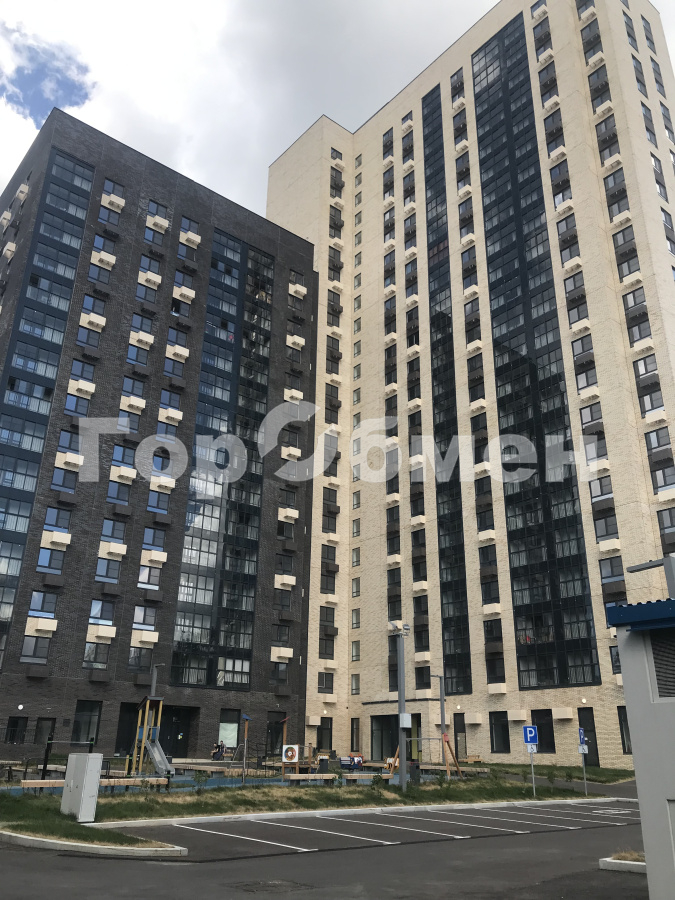 Продажа 3-комнатной квартиры, Москва, Россия,   улица Генерала Глаголева