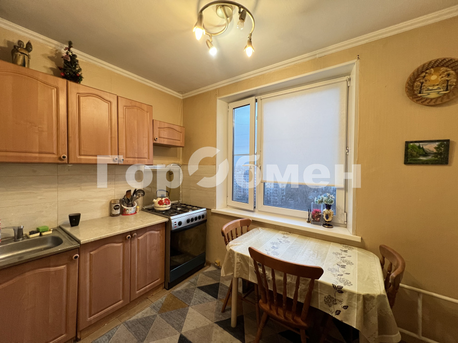 Аренда 2-комнатной квартиры, Москва, Россия,   Саянская улица