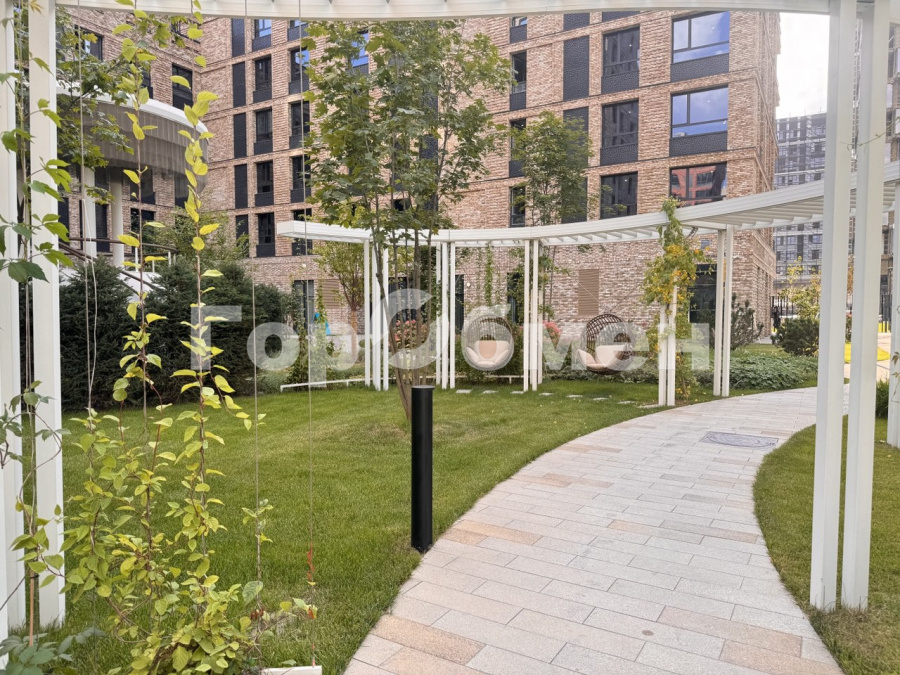 Продажа 2-комнатной квартиры, Москва, Россия,   улица Нижние Мнёвники