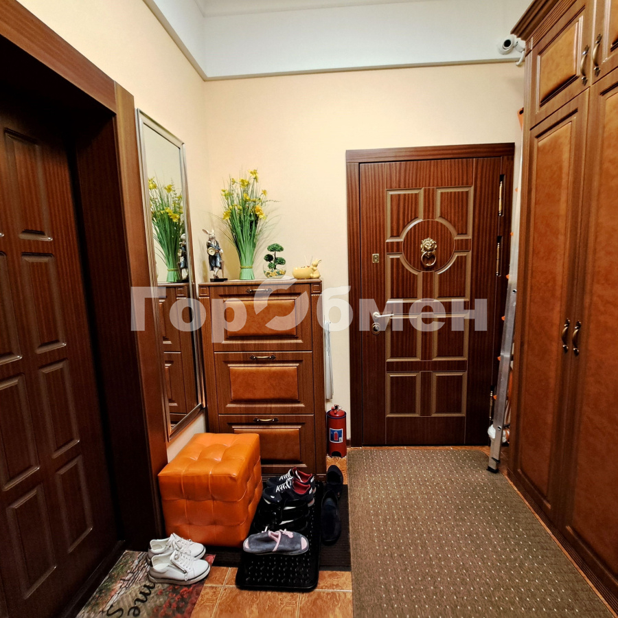 Продажа 3-комнатной квартиры, Москва, Россия,   1-я Владимирская улица