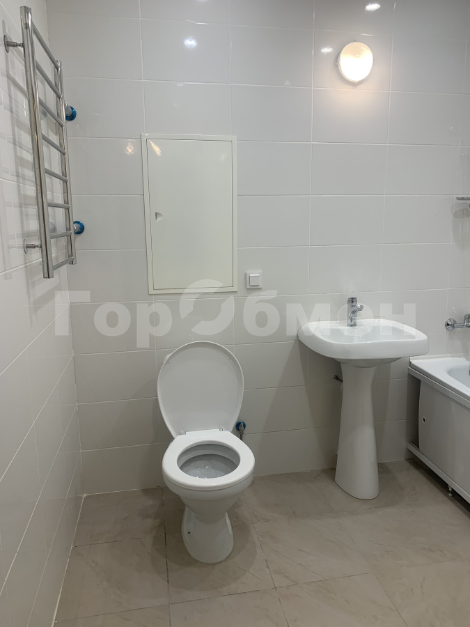 Продажа 2-комнатной квартиры, Москва, Россия,    улица Воейкова