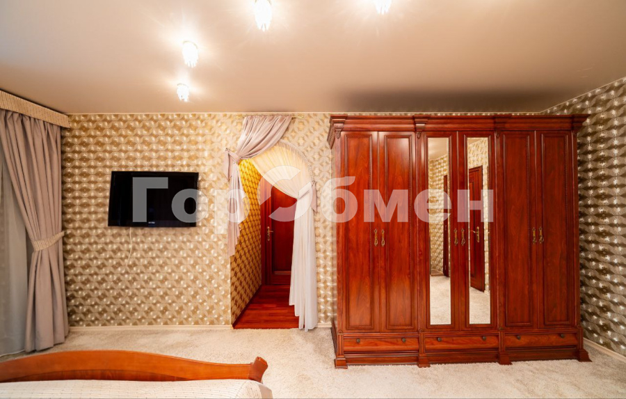 Продажа 4-комнатной квартиры, Королев, Россия,    микрорайон Юбилейный