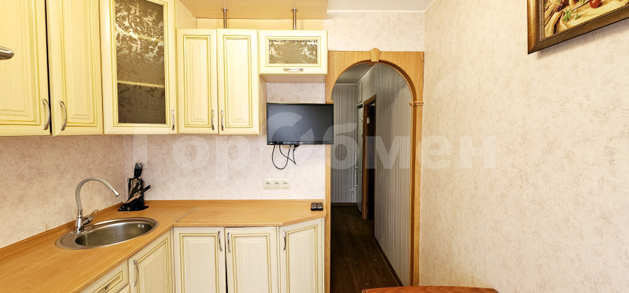 Продажа 1-комнатной квартиры, Москва, Россия,   улица Островитянова