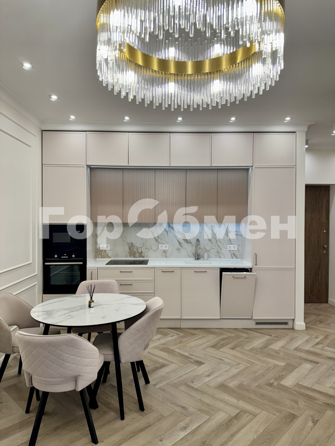 Аренда 2-комнатной квартиры, Москва, Россия,   улица Янковского