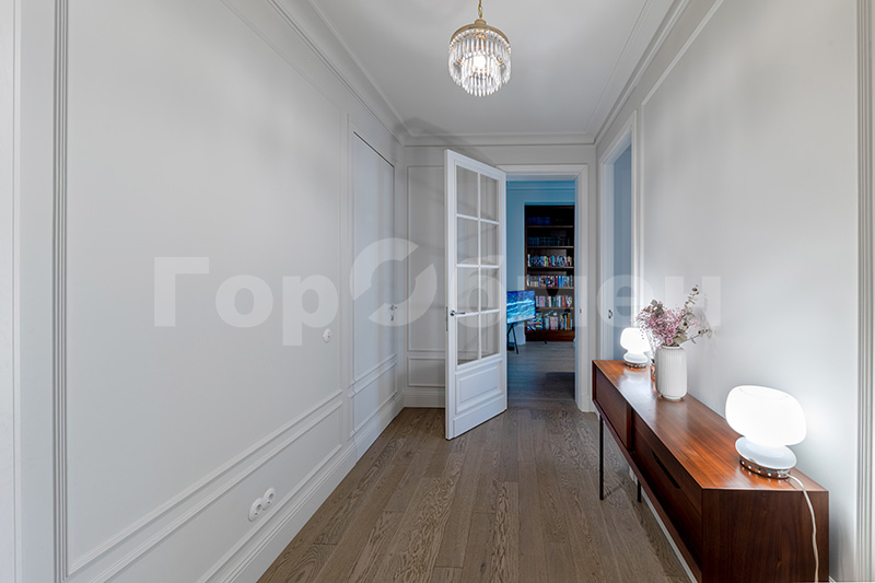 Продажа 3-комнатной квартиры, Москва, Россия,    Минская улица