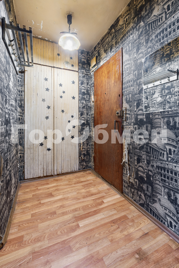 Продажа 1-комнатной квартиры, Москва, Россия,   Полярная улица